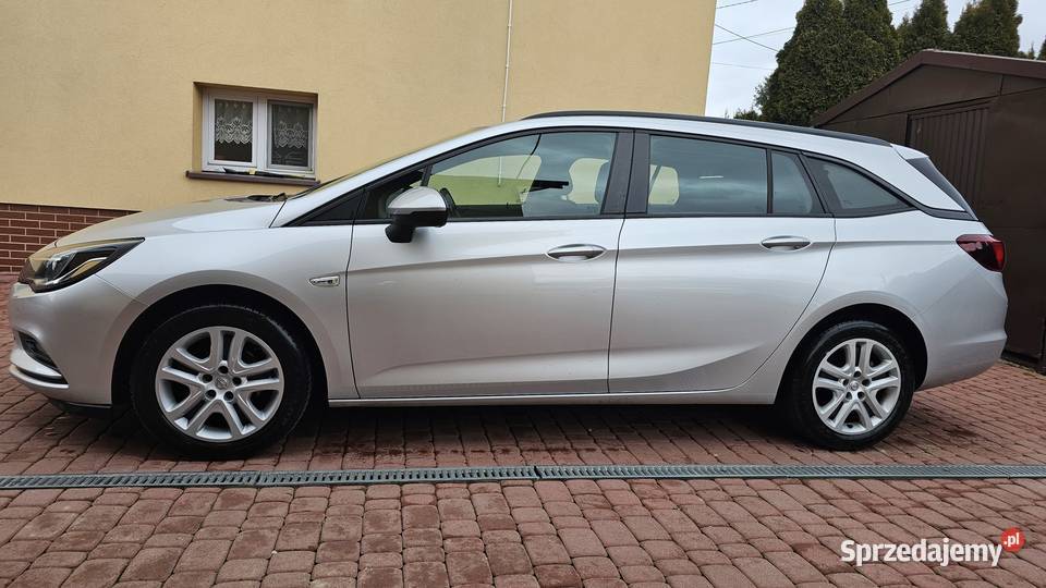 Opel Astra 16CDTI 110 2017 zNiemiec Nowy Rozrząd isofix Zarszyn