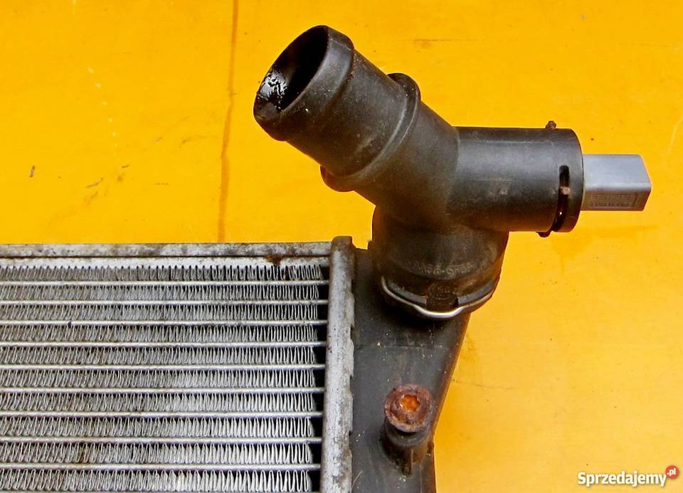 CHŁODNICA WODY AUDI SEAT VW 1K0121251BR TOURAN Zwoleń