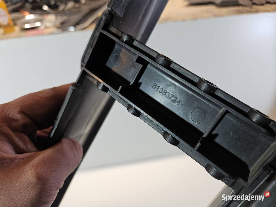 VOLVO XC90 II KIEROWNICA POWIETRZA WLOT PRZÓD Międzychód