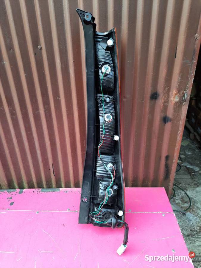 Honda Civic 01r sedan lampa tylna lewa nowa osobowe Pruszków