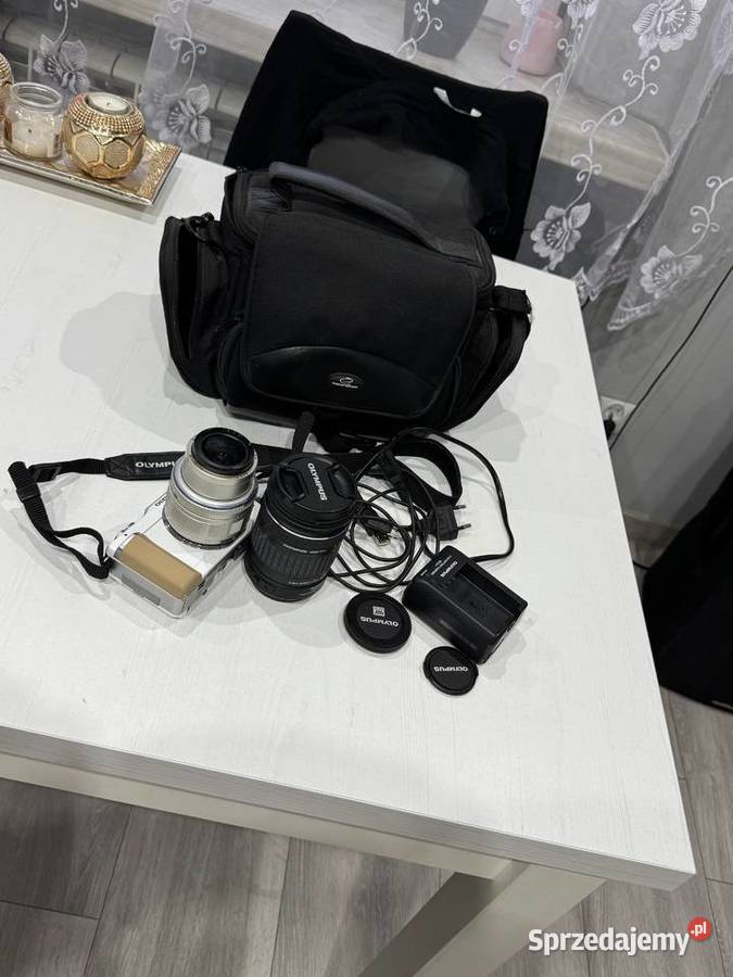 Sprzedam Aparat Olympus E1 dwa obiektywy Piączyn