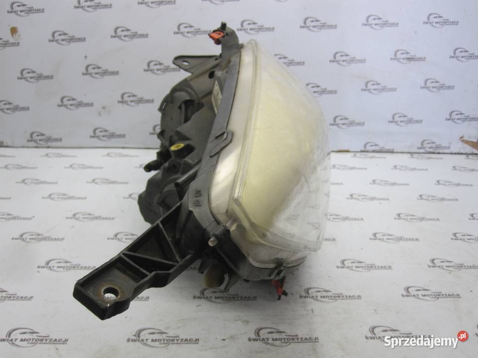 OPEL MERIVA B 10r lampa prawa przód ANGLIK Kielce sprzedam