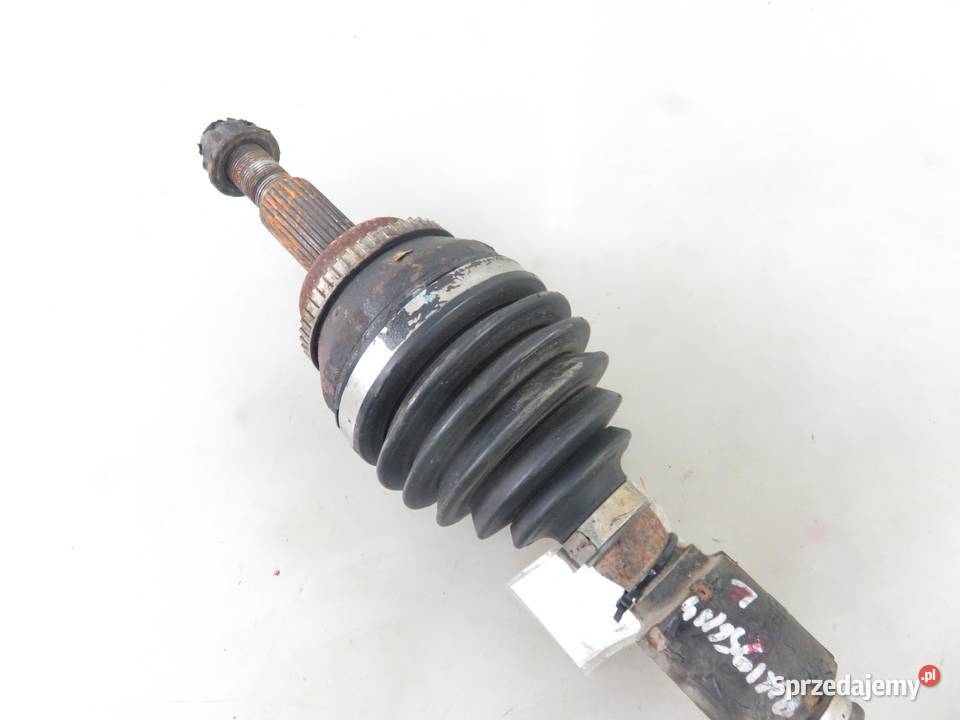 PÓŁOŚ LEWA PRZEDNIA TOYOTA COROLLA Verso 22 D4D