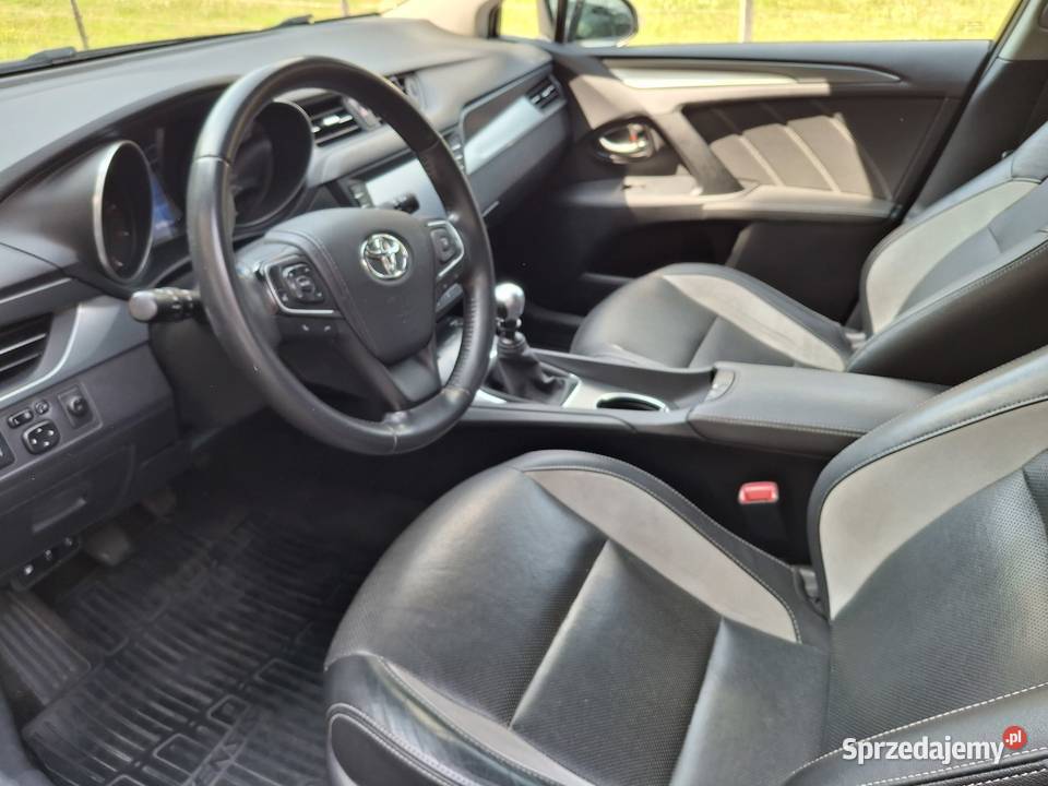 Toyota Avensis 20 D4D Kombi 1995cm3 lubelskie Lublin