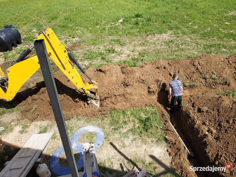 Koparkoładowarka Usługi koparkoładowarką Roboty Wiązowna