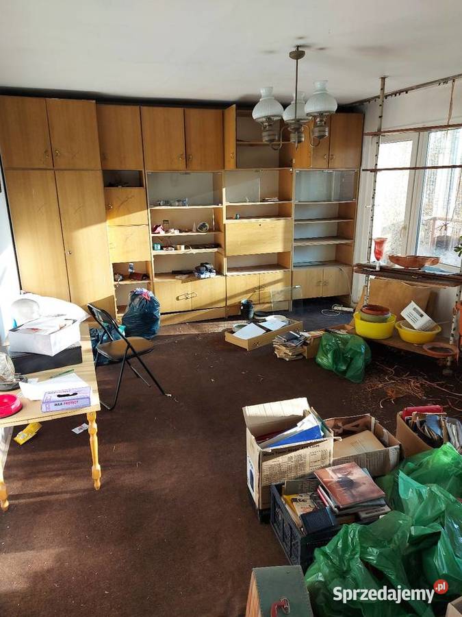 Opróżnianie Mieszkań Domów Strychów Piwnic