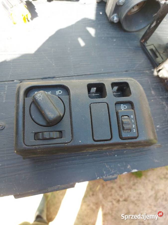 Włącznik świateł opel calibra Wyposażenie elektryczne Świebodzin