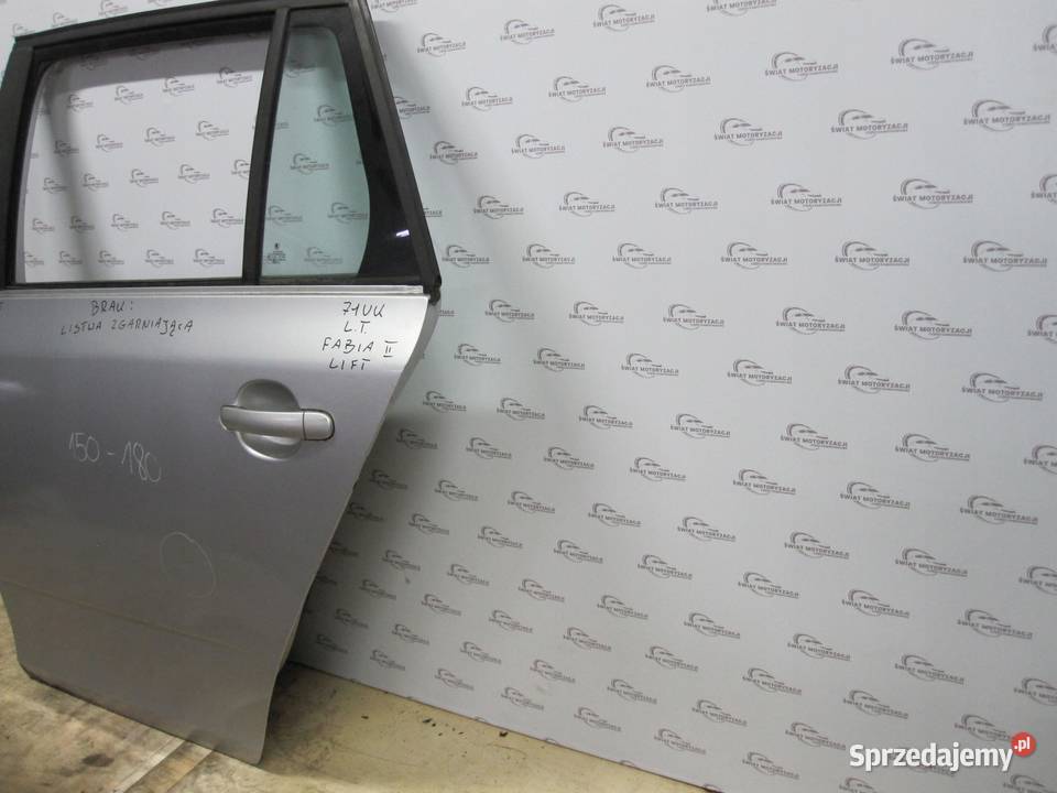 SKODA FABIA II LIFT 11r drzwi lewe tył Drzwi