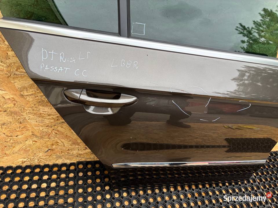 Vw Passat cc Lift kod lak LB8R DRZWI TYŁ TYLNIE