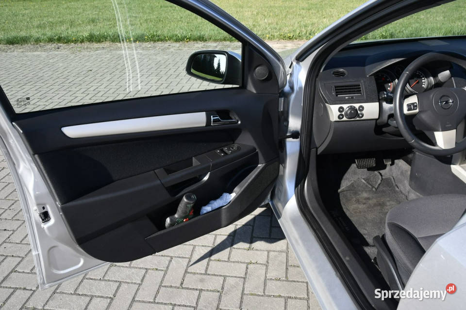 Opel Astra 18benz DUDKI11 Kutno
