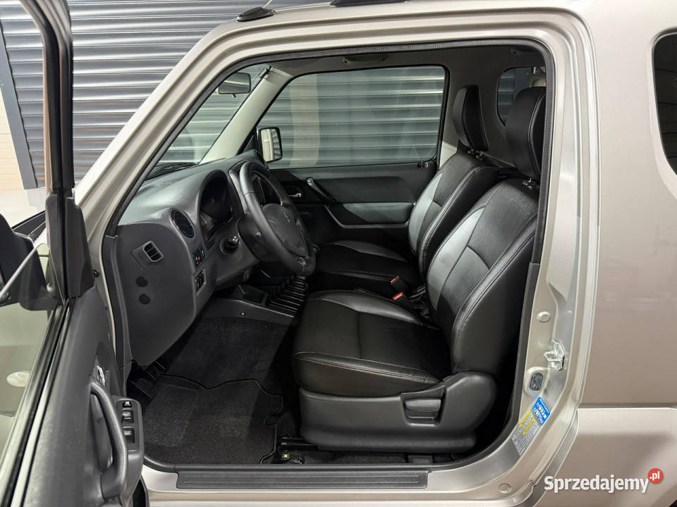 Suzuki Jimny 70tyśkm Perfekcyjny Serwis ASO Samochody osobowe Chechło