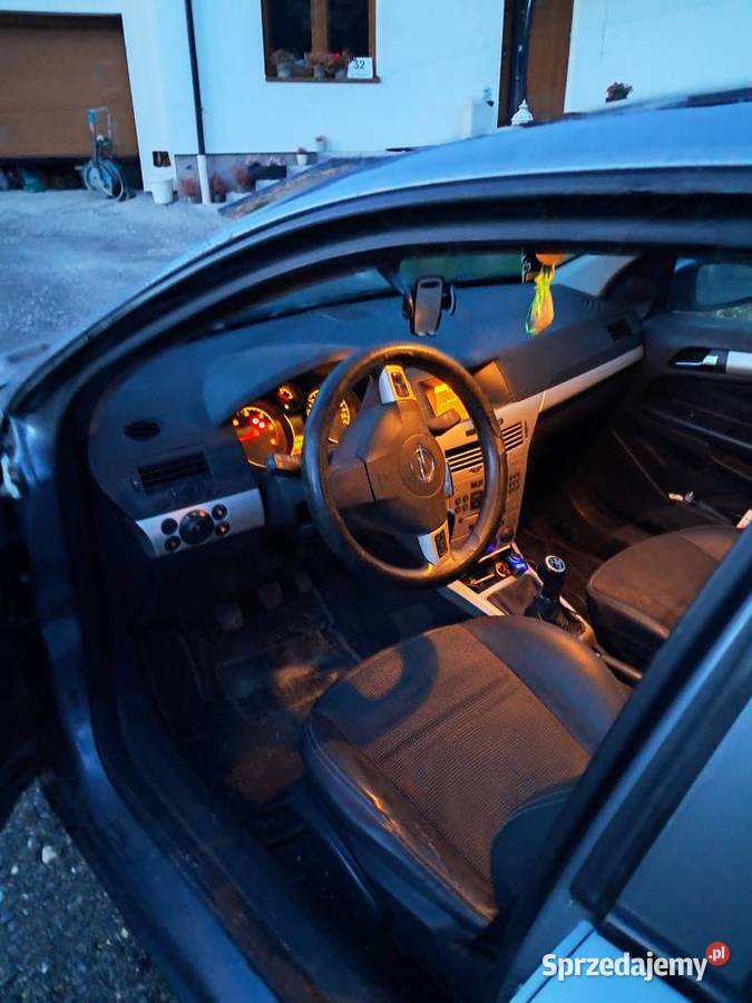 Opel Astra 17cdti diesel Zielonki