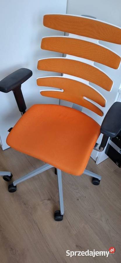 Krzesło obrotowe Sitag Wave innowacyjny fotel Piastów