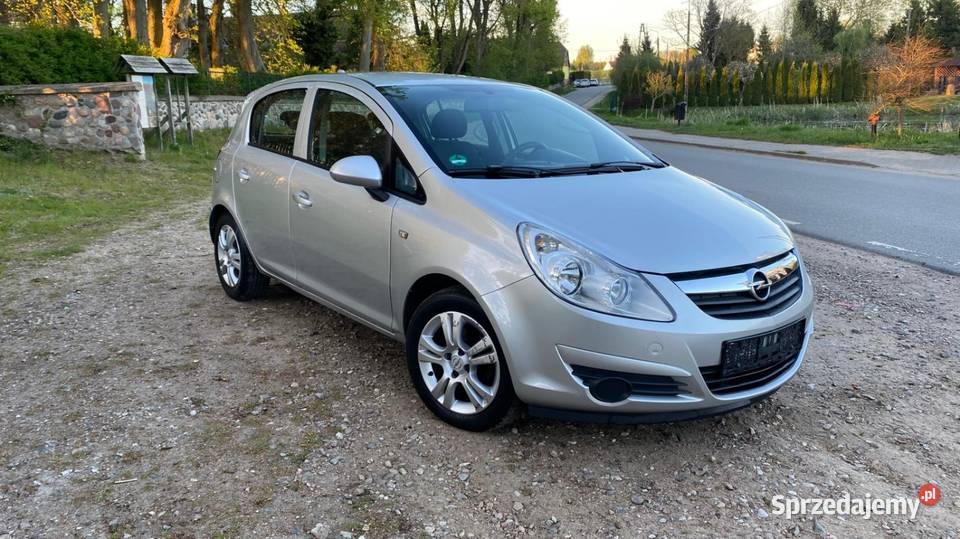Opel corsa 13 dieselsprowadzony lakier metallic Sikorzyno