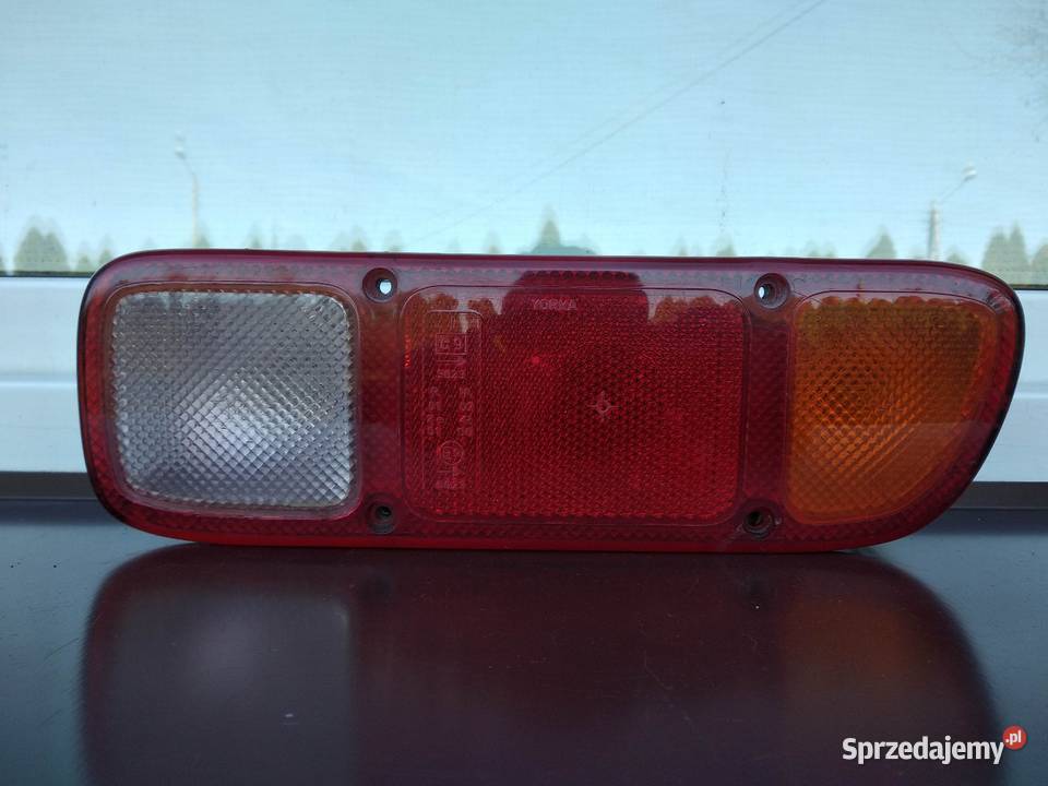Nissan Terrano II Ford Maverick I lampa tył Sieradz