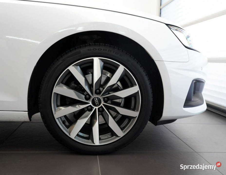 Audi A4 35TFSI 150 Stronic LED Tempomat elektryczne lusterka Kielce