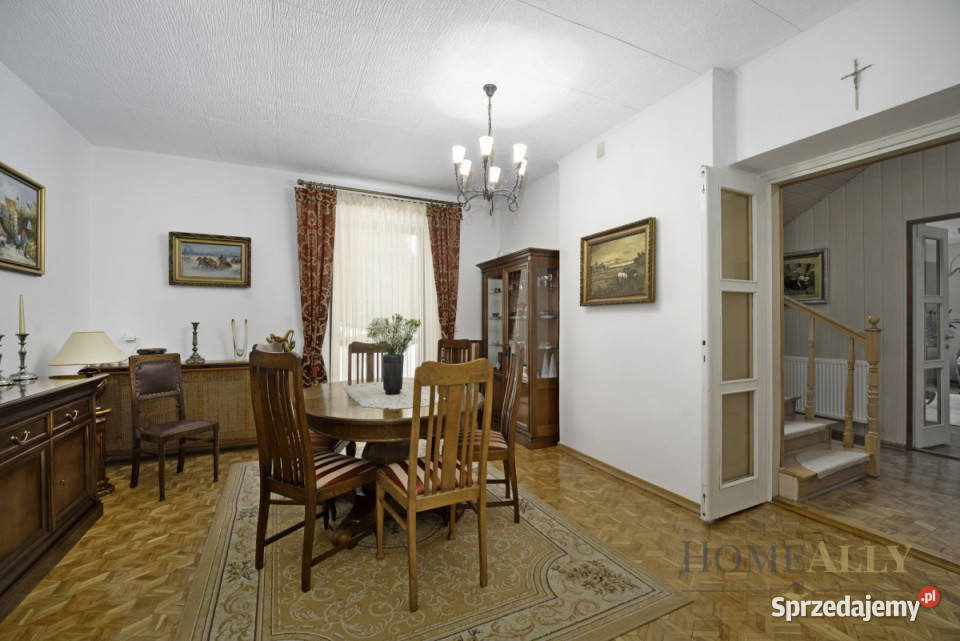 Dom wolnostojący 2698m2 Warszawa Lustrzana