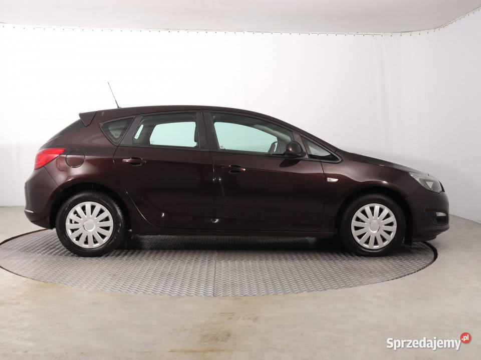 Opel Astra 16 16V Rok produkcji 2014 Astra Astra śląskie
