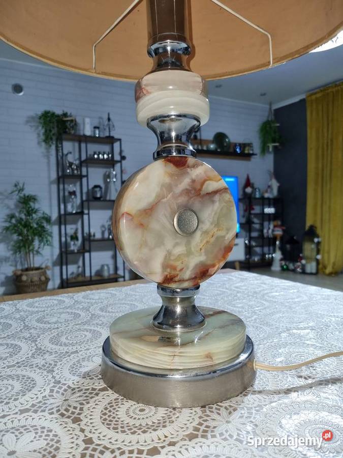 Lampa z marmuru onyx Wola Podłężna