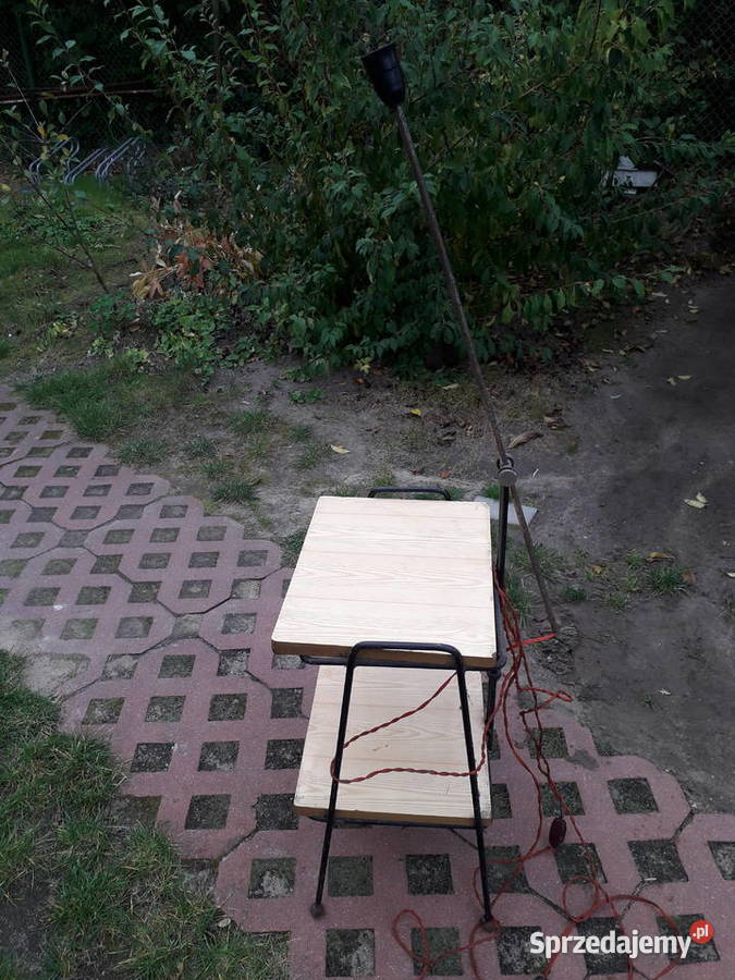 Lampa regulowana ze stolikiem