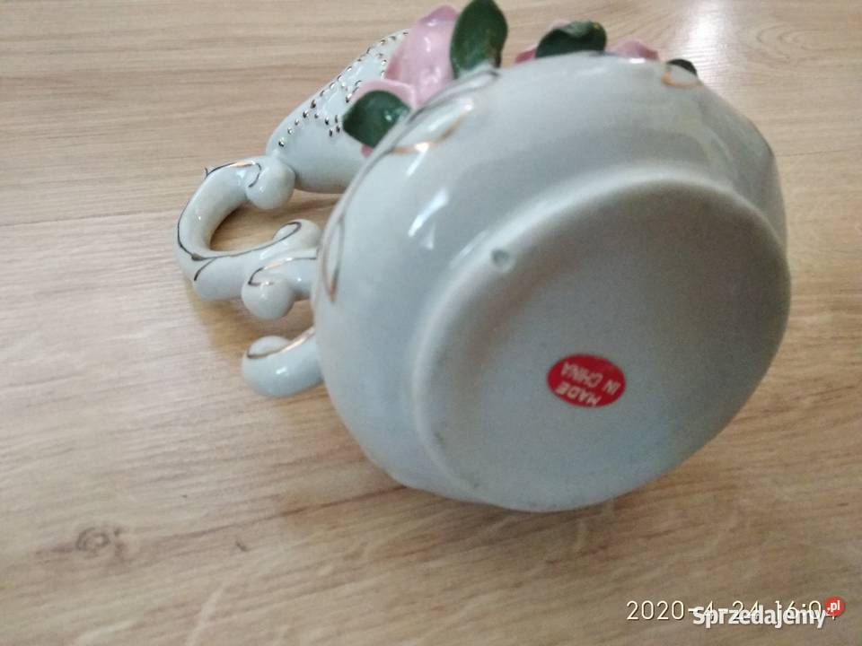 wazon dekoracyjny z różami Poznań