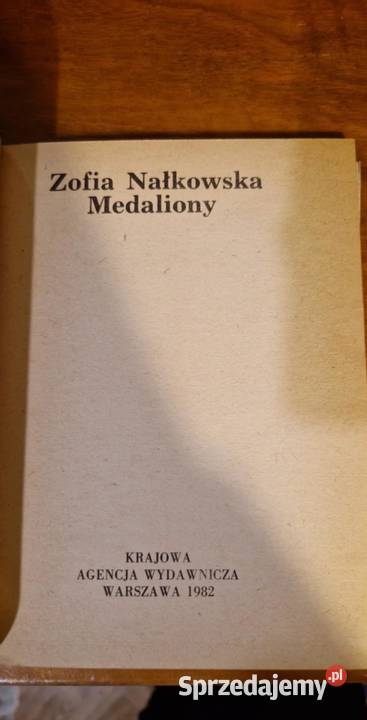 Medaliony Zofia Nałkowska 1982 książka Krajowa Katowice