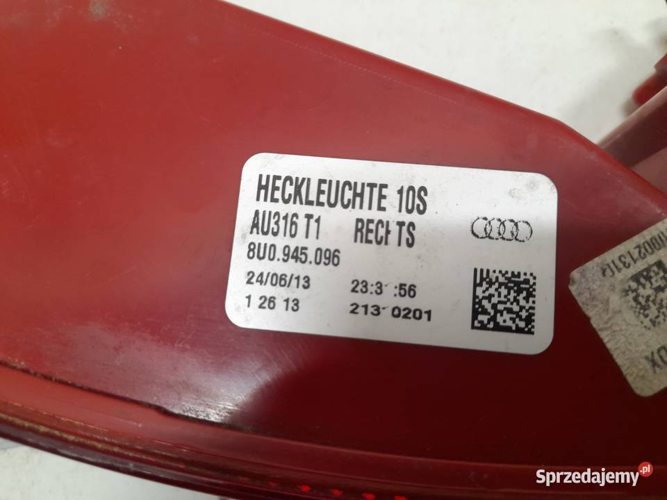 AUDI Q3 LAMPA PRAWA TYŁ TYLNA W ZDERZAK