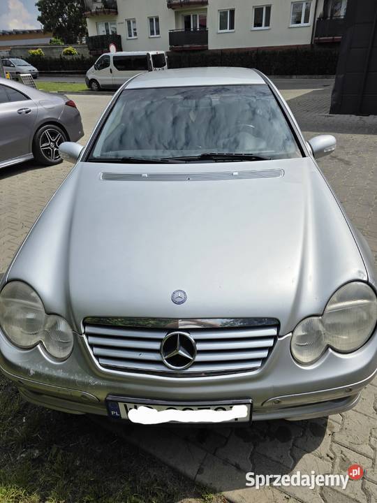 MercedesBenz Coupe 22 cdi 2003r 2/3