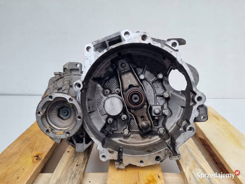 VW Touran 14 TSI MANUALNA SKRZYNIA BIEGÓW manual Janów