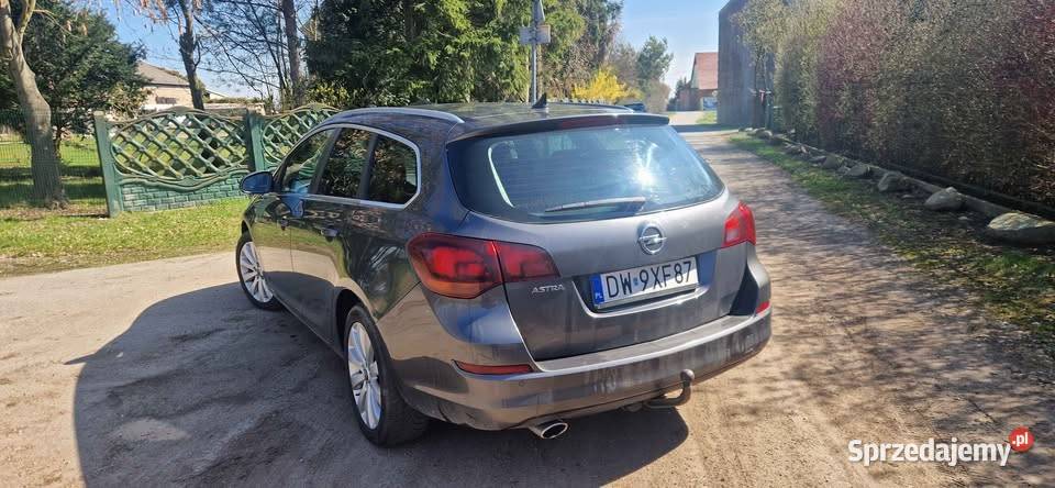 Opel Astra J Wrocław