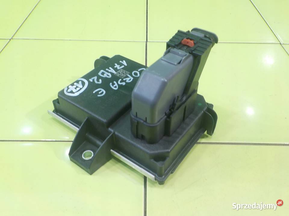 OPEL CORSA E 10 T 15r HB 3D modul pompy paliwa Suków