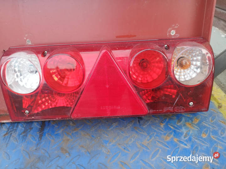 Lampa tylna Naczepy Schmitz Kogel z z ramką i wielkopolskie Strzyżew