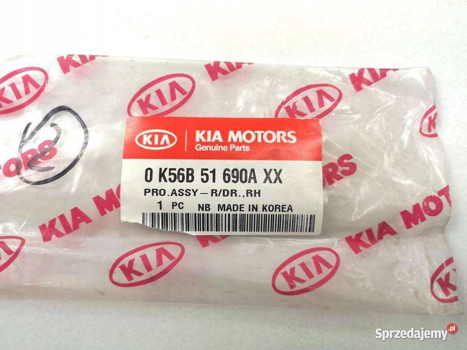 LISTWA DRZWI PRAWY TYŁ KIA CARNIVAL 20012005 ORI