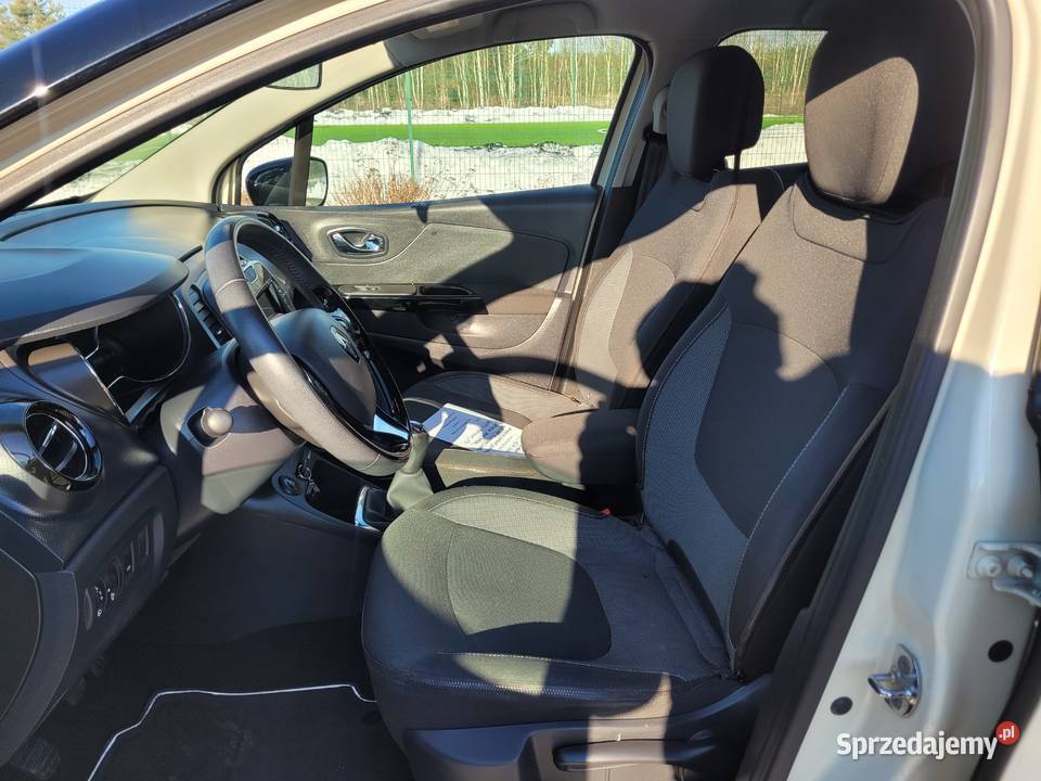 Renault Captur ładny stan Mały przebieg czujnik parkowania Gniewczyna Łańcucka sprzedam