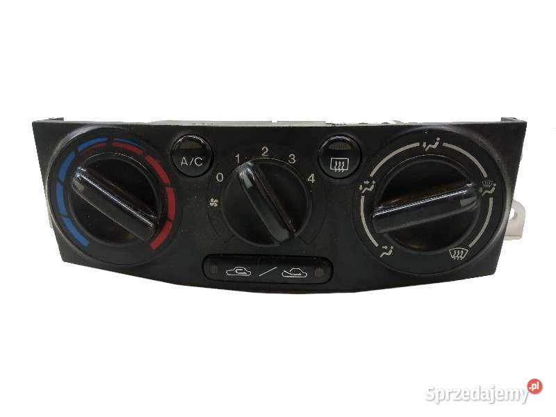 PANEL NAWIEWU LC94B 3G30 Mazda MPV II 19992006 osobowe