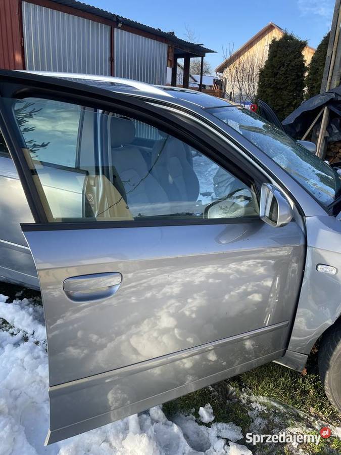 Powypadkowe Audi A4 B7 18 T Avant multitronic Stobierna