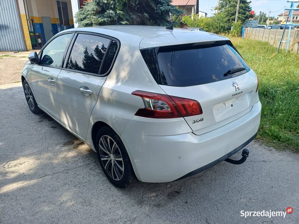 Peugeot 308 12 benzyna 110