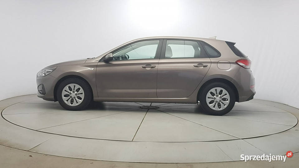 Hyundai i30 15 DPI Classic Z polskiego salonu lakier metallic mazowieckie Warszawa