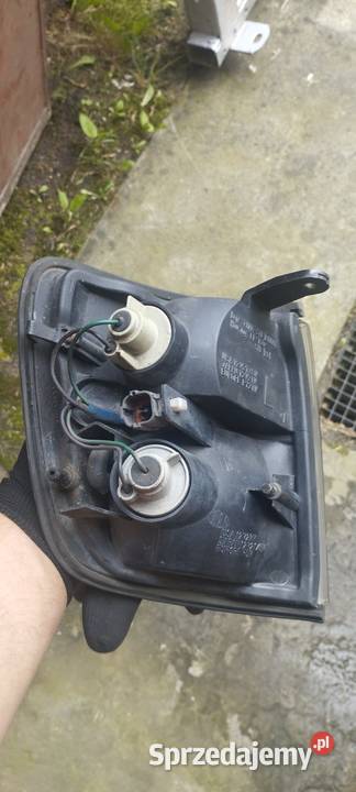 Kierunkowskaz Isuzu Trooper Opel Monterey lifcie sprzedam