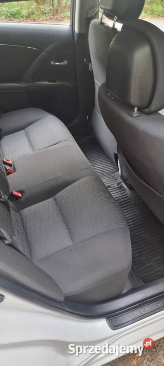 Toyota Avensis Kombi 20 biały Warszawa
