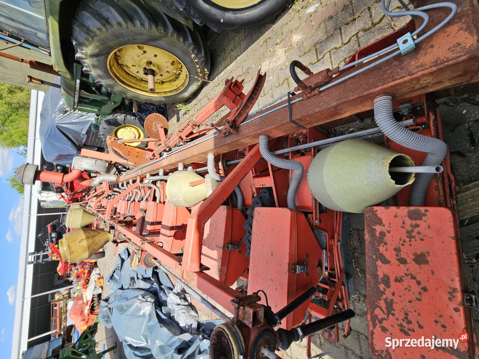 Siewnik do buraków warzyw punktowy Becker lubelskie Biskupie-Kolonia sprzedam