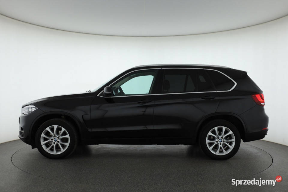 BMW X5 xDrive25d radio mazowieckie