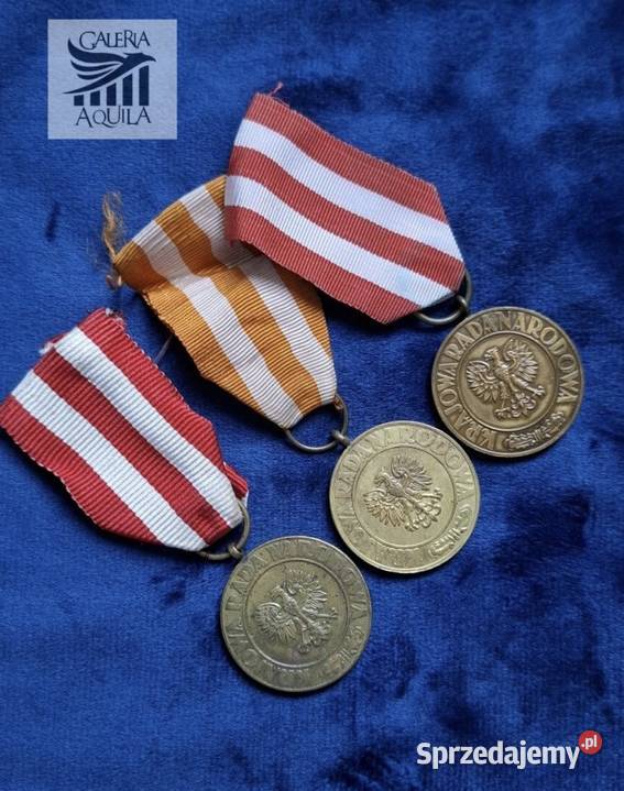 3 medale Zwycięstwa i Wolności 1945 3 różne typy Militaria