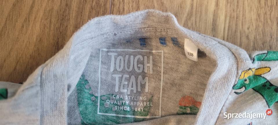 Koszulki długi rękaw 128 CA sprzedam