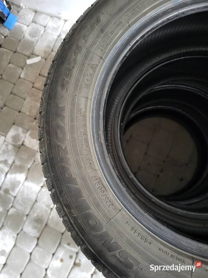 Opony zimowe 22560R17 Toyo Snowprox 17cale Przeworsk