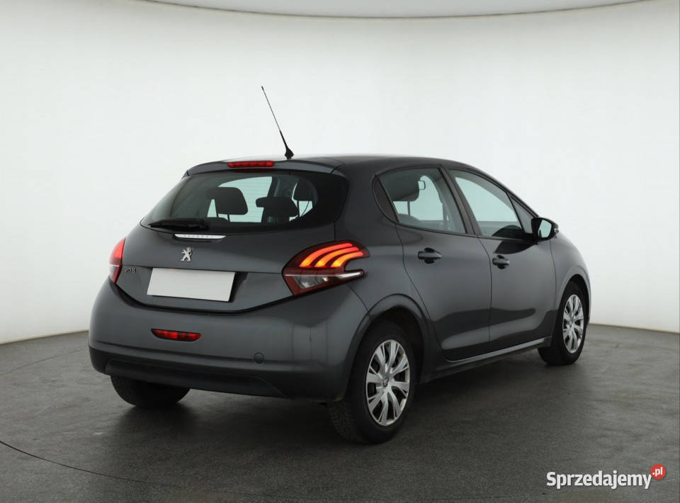 Peugeot 208 16 BlueHDi diesel Piaseczno