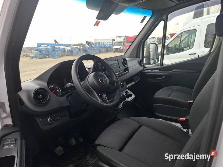 MERCEDESBENZ SPRINTER 317 CDI 2023 195000 ccm Warszawa