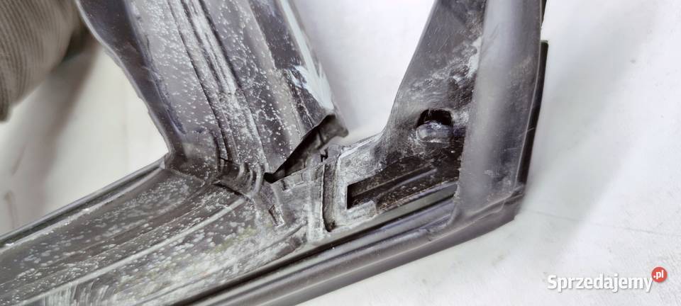 USZCZELKA DRZWI LEWY TYŁ AUDI Q7 4M 4M0839431