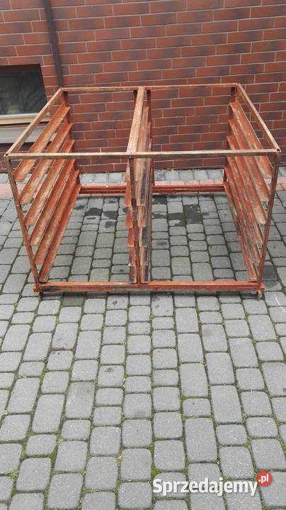 Sztalugi stelaże