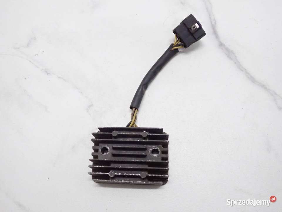 Regulator Napięcia Wyłamany Pin SH530 12